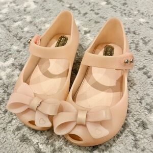 Mini Melissa Peach Bows strap shoes size 8